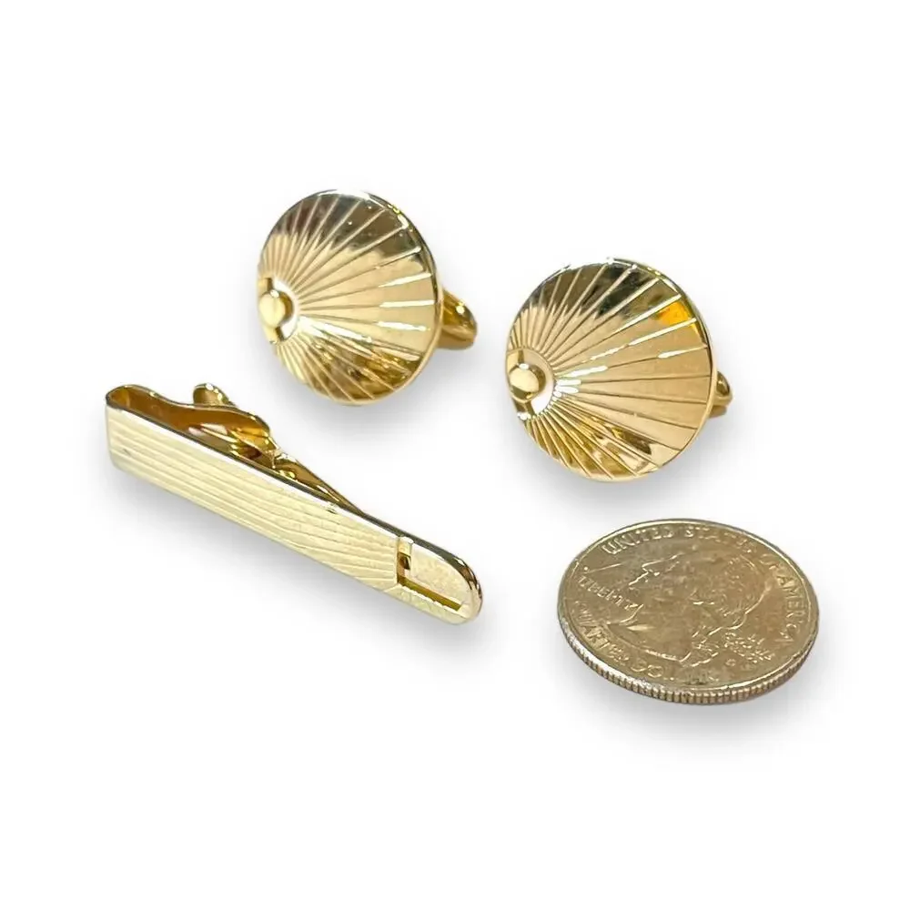 Vintage Swank Cufflinks and Tie Bar Mens Gold Tone Shell Design Set